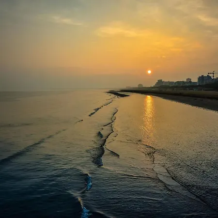Seaside Bliss With Front Sea View