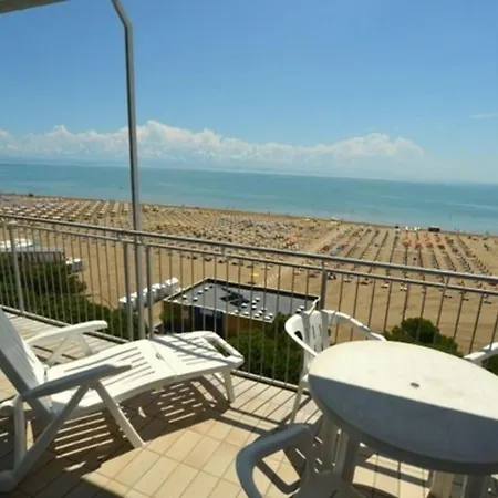Seaside Bliss With Front Sea View *