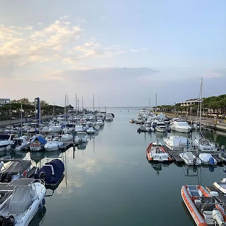 Apartment Seaside Bliss With Front Sea View Lignano Sabbiadoro